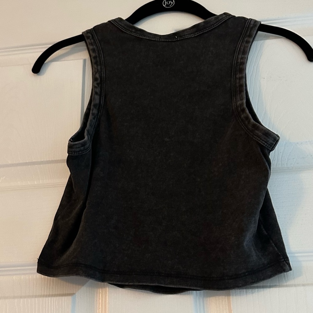 GARAGE charcoal grey “TOUR NYC 77” cropped tank top - Picture 4 of 4
